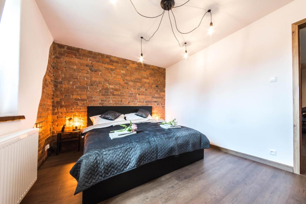 Apartament Wita Stwosza Jelenia Góra Extérieur photo
