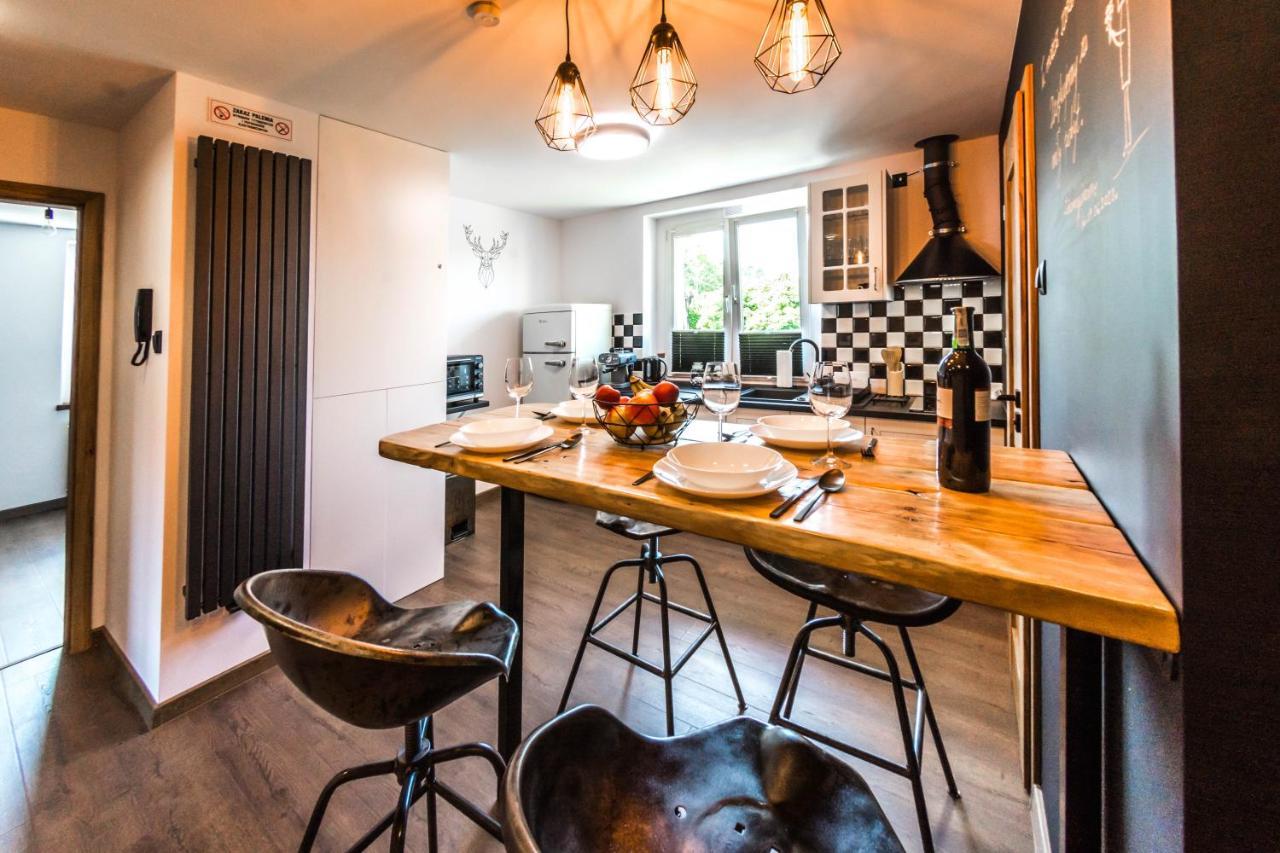 Apartament Wita Stwosza Jelenia Góra Extérieur photo