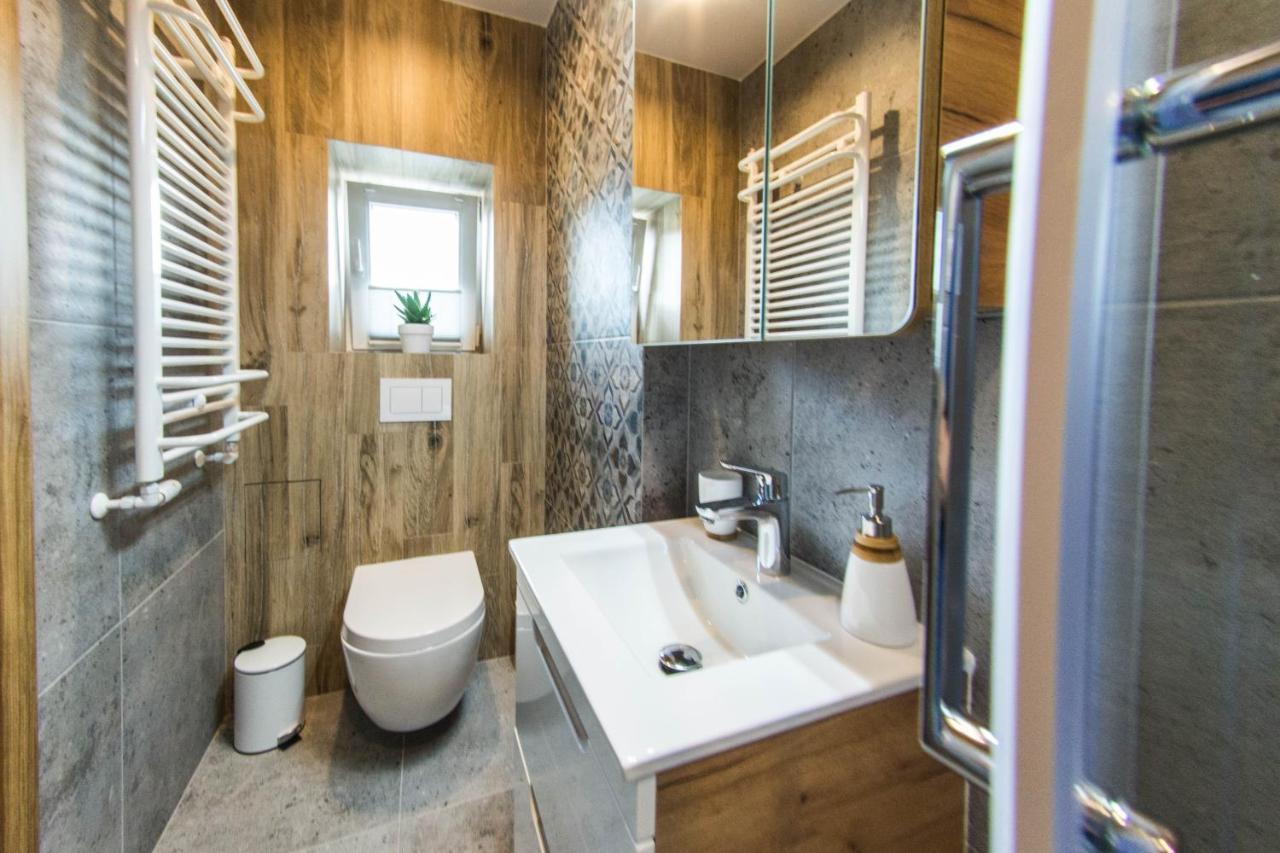 Apartament Wita Stwosza Jelenia Góra Extérieur photo