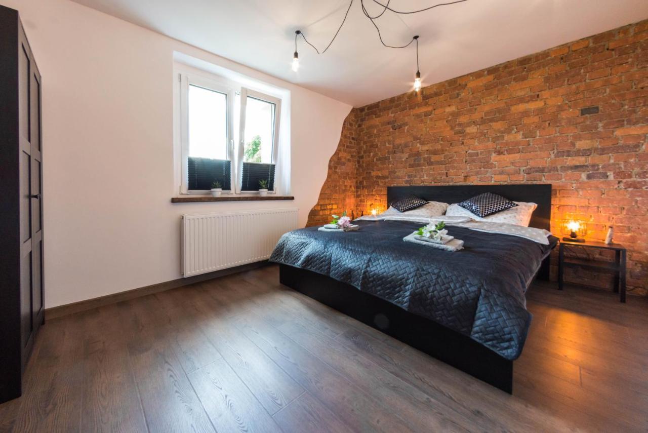 Apartament Wita Stwosza Jelenia Góra Extérieur photo