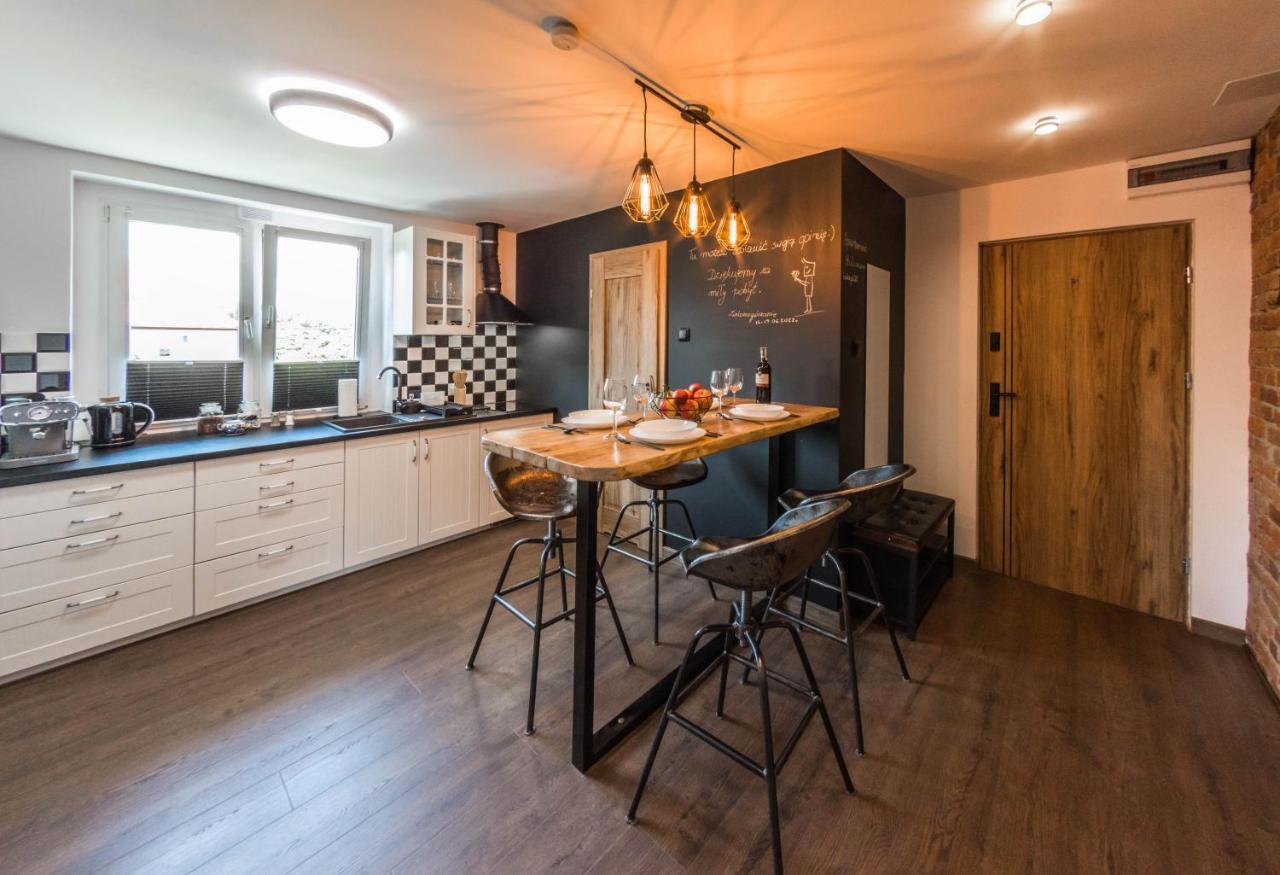 Apartament Wita Stwosza Jelenia Góra Extérieur photo