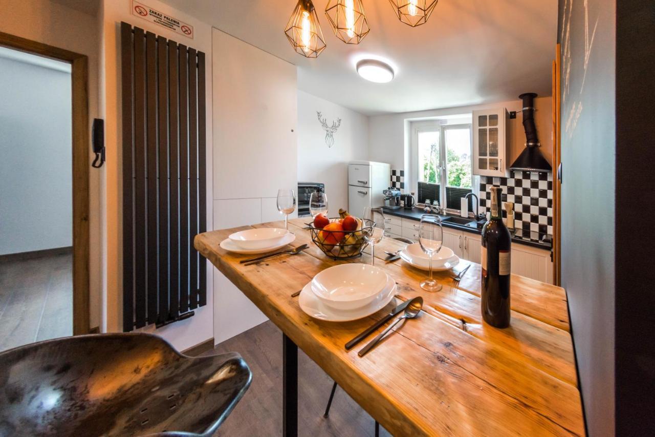 Apartament Wita Stwosza Jelenia Góra Extérieur photo